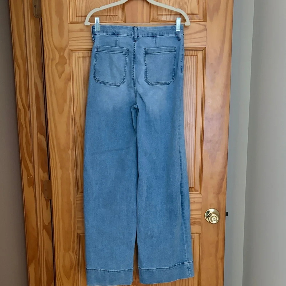 BCBGeneration Light Blue wide leg Jeans - Picture 2 of 8